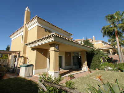golf house for sale marbella